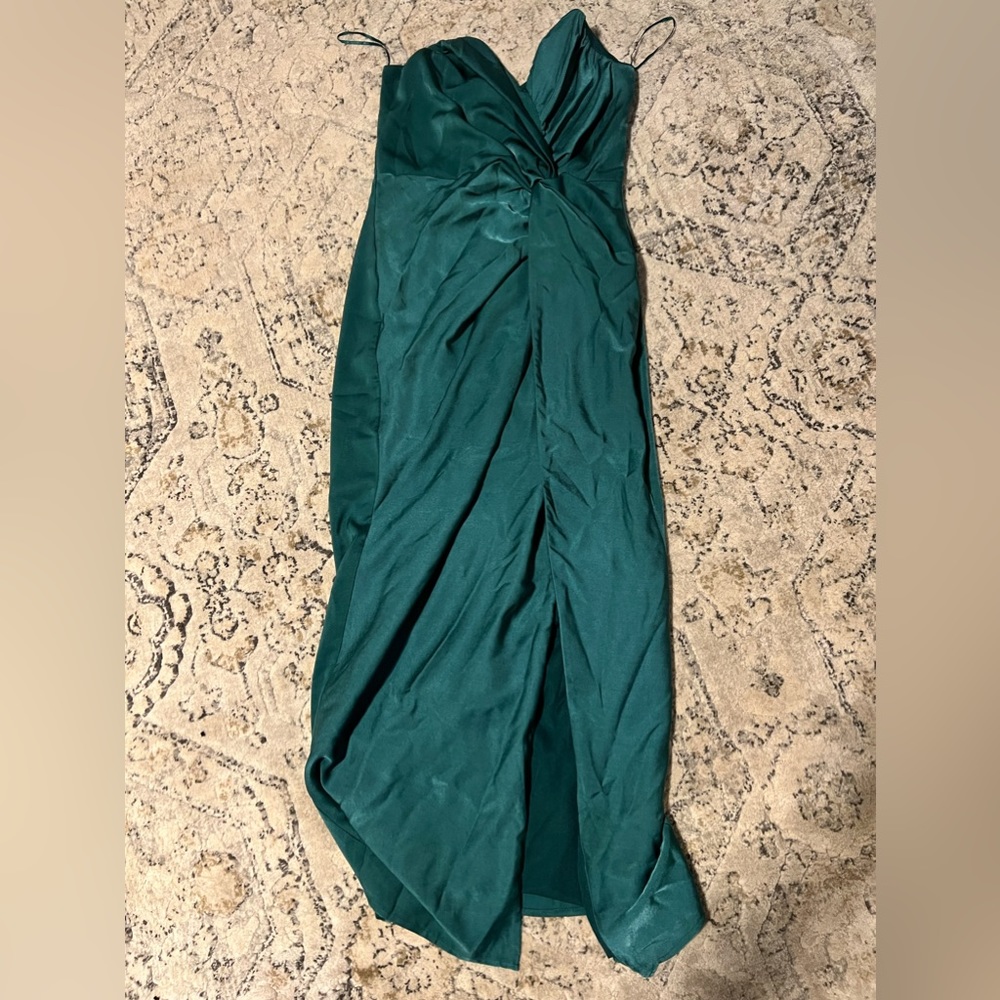 Forrest green strapless dress with slit